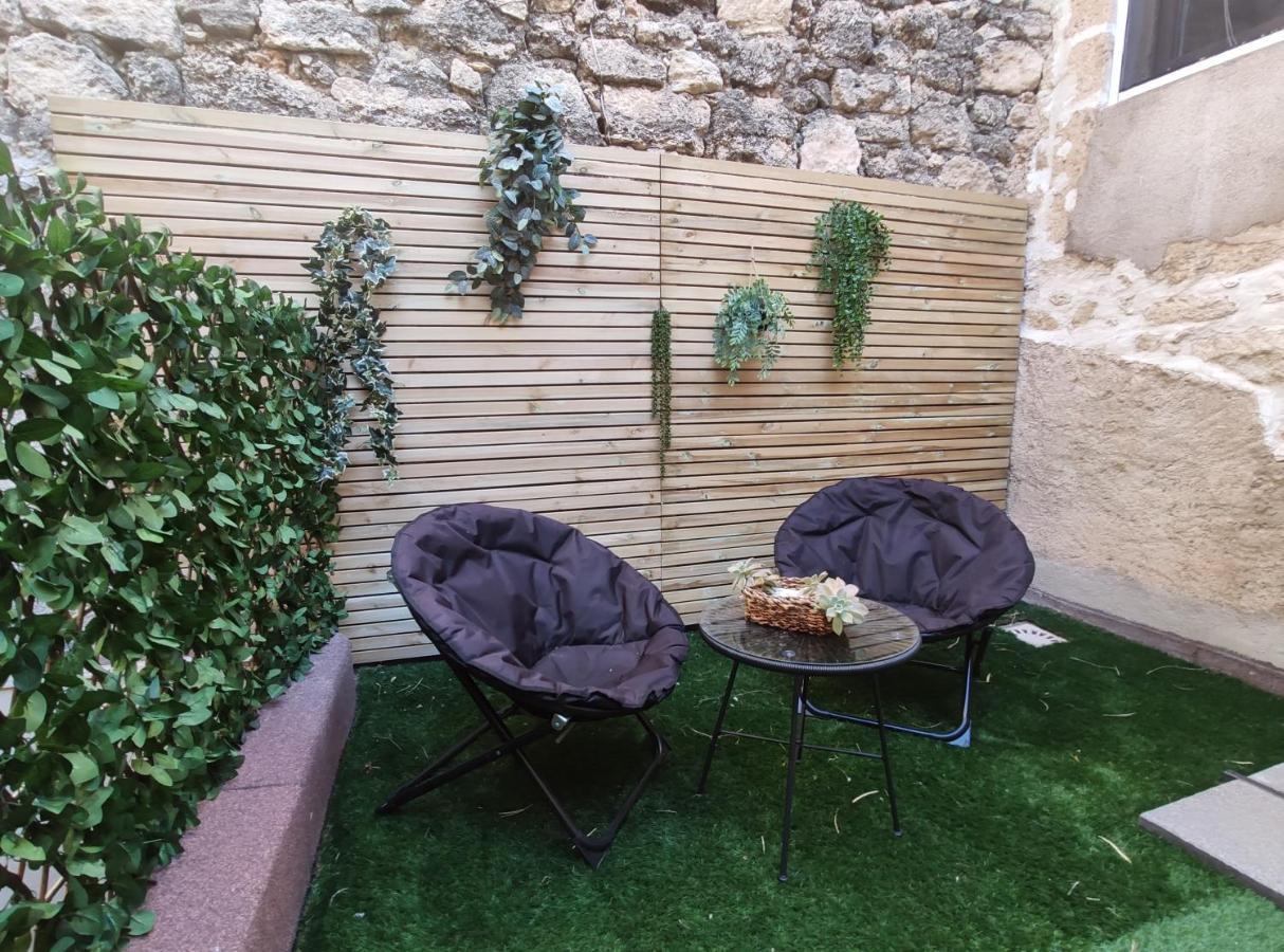 Chez Leon - Clim' & Patio - Appart Loupian Centre Eksteriør bilde